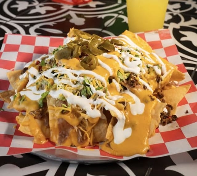 Nachos Supreme.